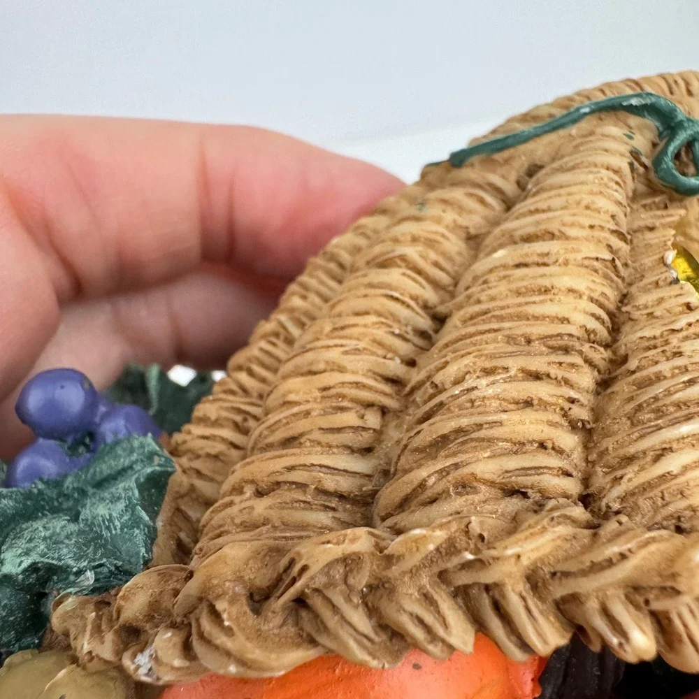 N/A vtg cornucopia